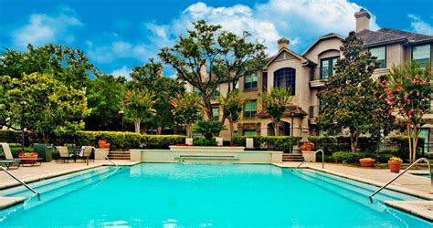 village on the parkway apartments.